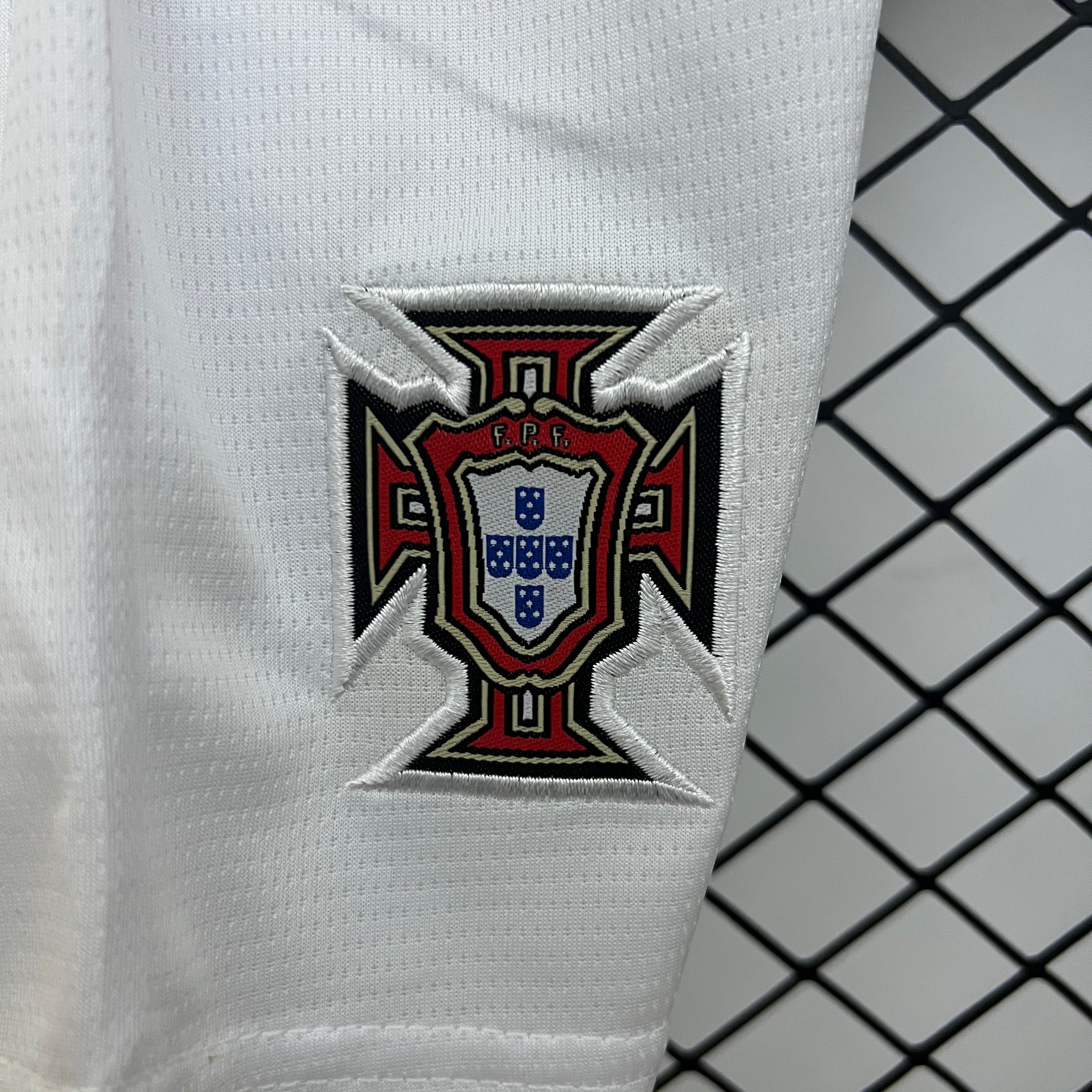 Kit Infantil Portugal Manga Londa Reserva 25/26