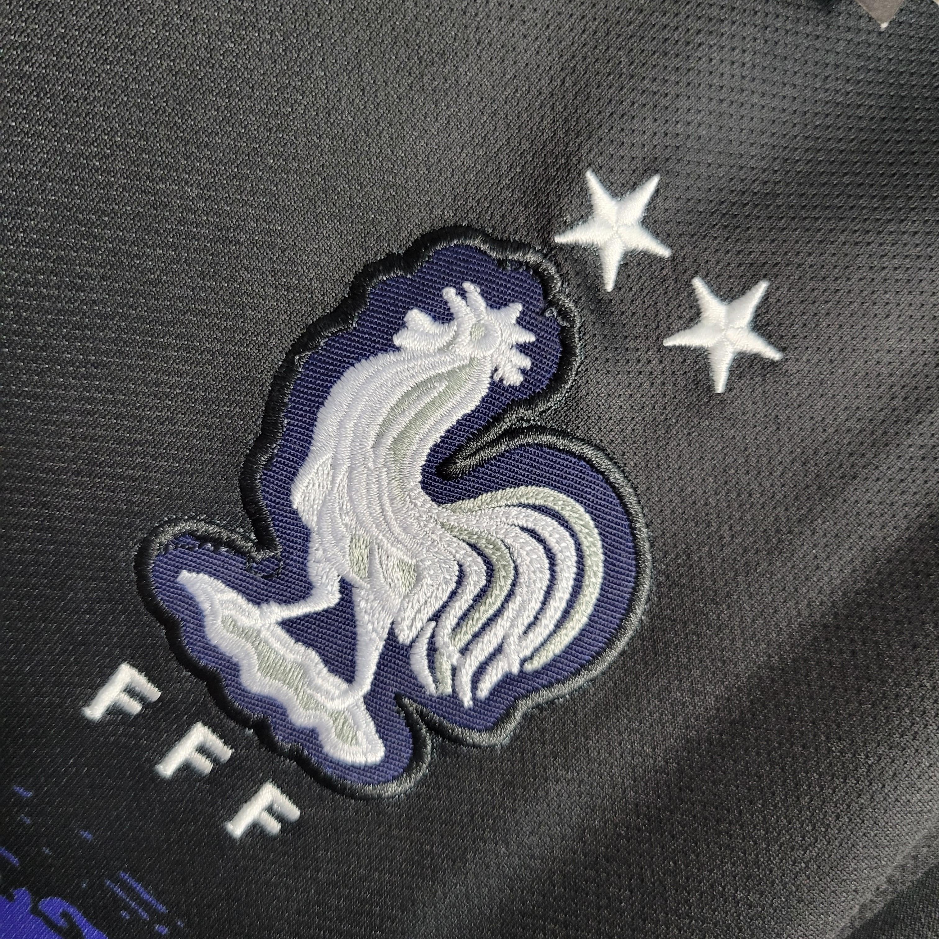 Camisa França Pré Jogo Preta 22/23 - Versão Torcedor